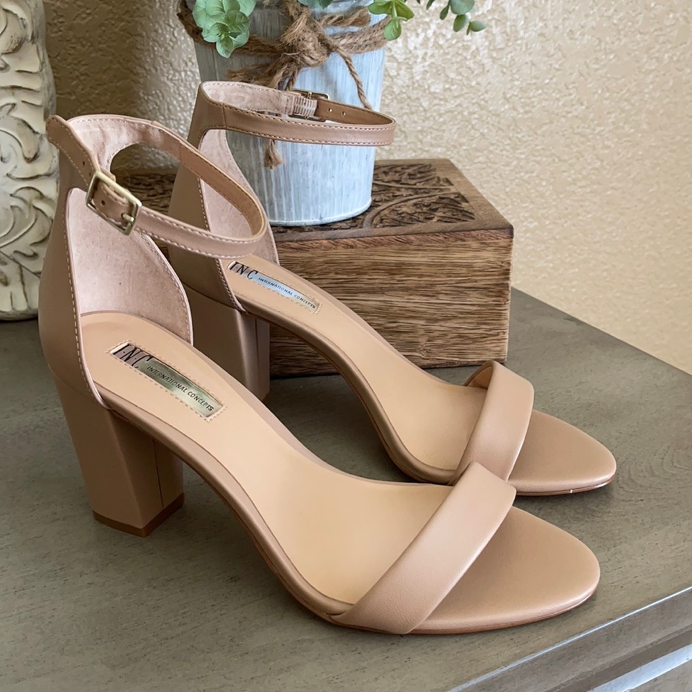 I•N•C Sandal
